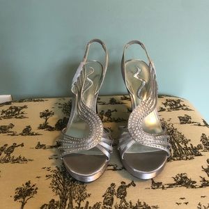 EUC Nina silver heels with rhinestones.